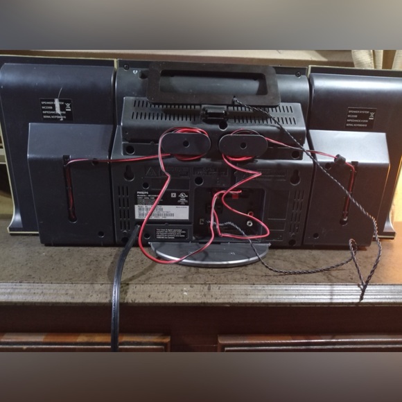 ✅ (SOLD) Philips micro system MC235B CD PLAYER AND RADIO - Picture 5 of 10
